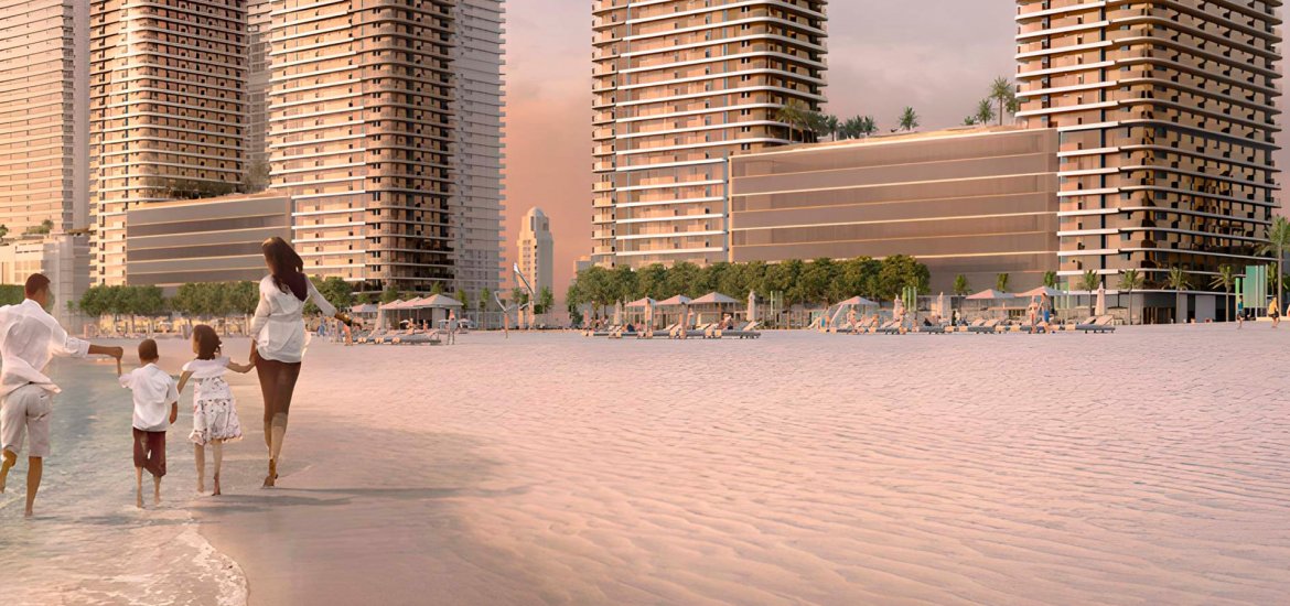 Apartamento en venta en Emaar beachfront, Dubai, EAU 1 dormitorio, 68 m2 No. 6147 - foto 1